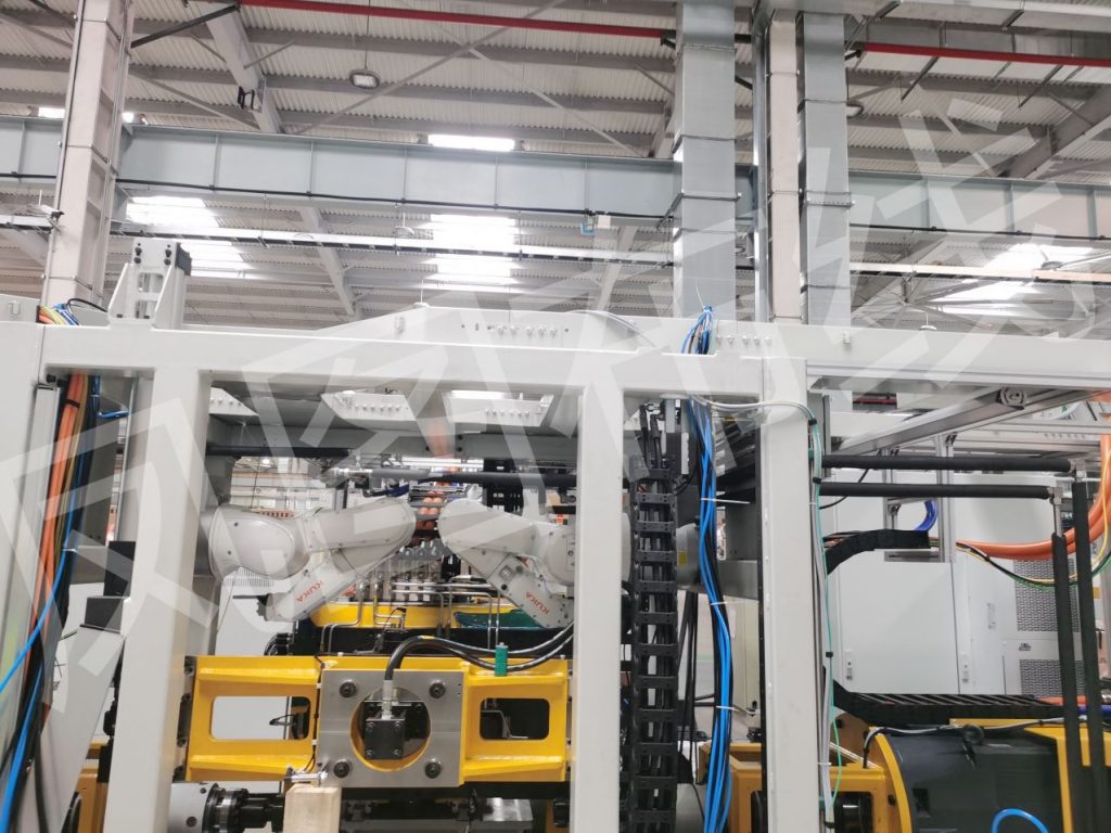 凤图喷塑桥架应用案例-工业机器人制造车间